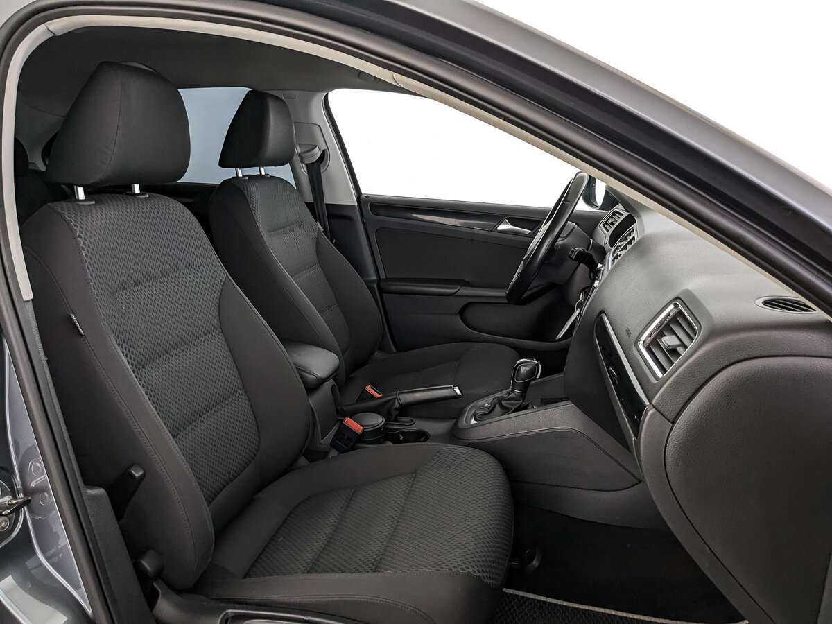 Volkswagen Jetta 2012 года с пробегом. Фото: #17