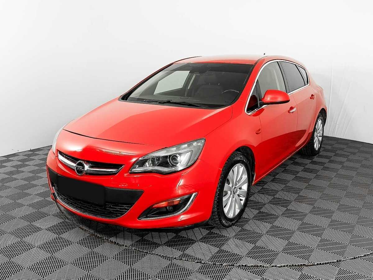 Opel Astra 2012 года с пробегом. Посмотреть фото