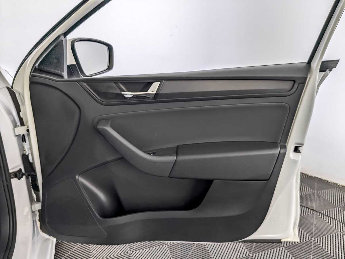 Skoda Rapid 2019 года с пробегом. Фото: #23