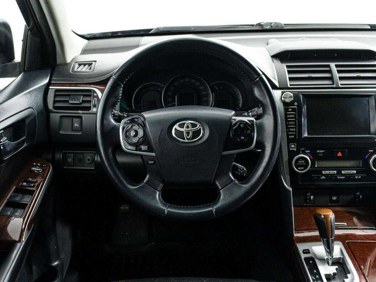 Toyota Camry 2012 года с пробегом. Фото: #17