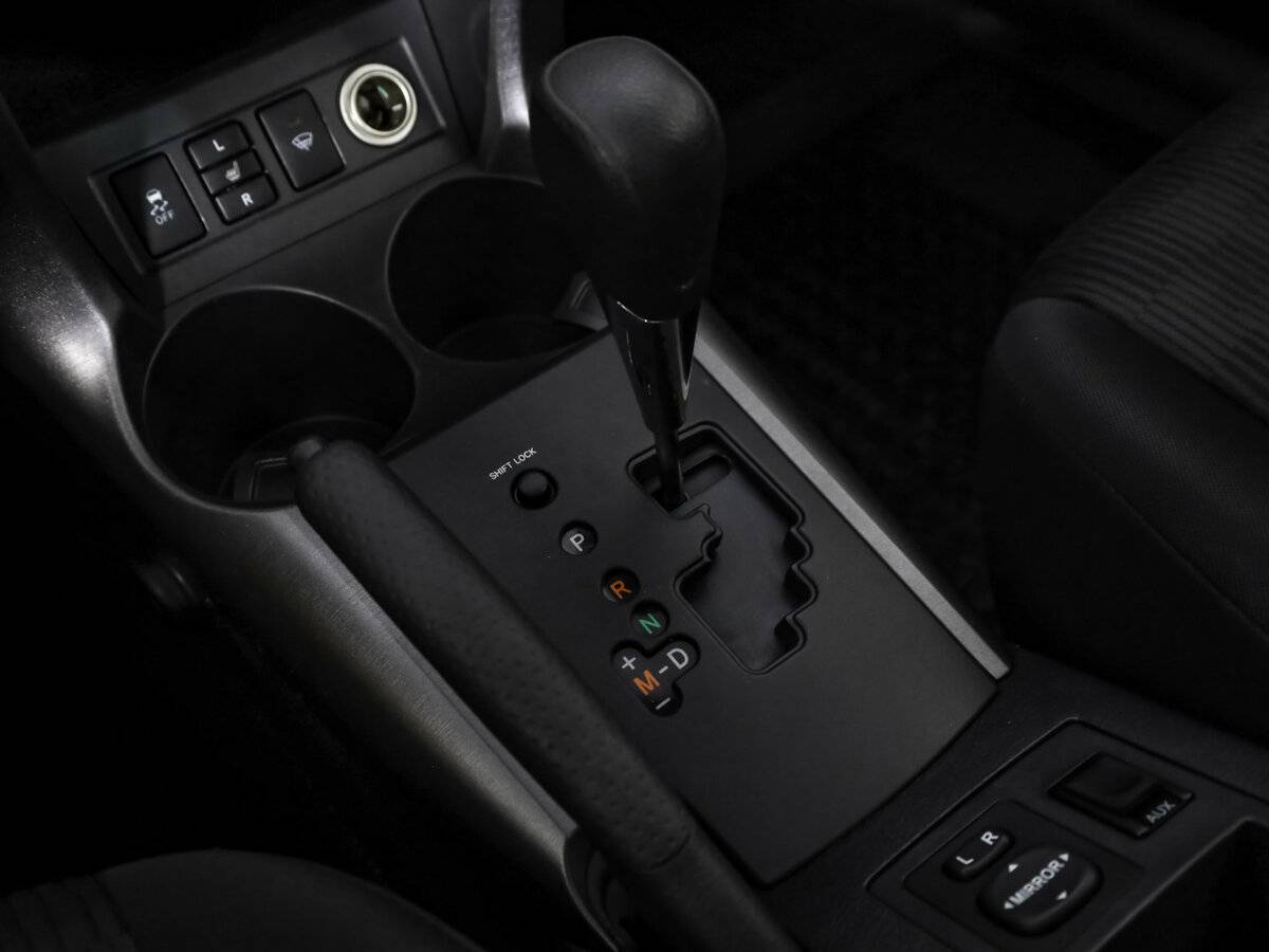 Toyota RAV4 2012 года с пробегом. Фото: #15