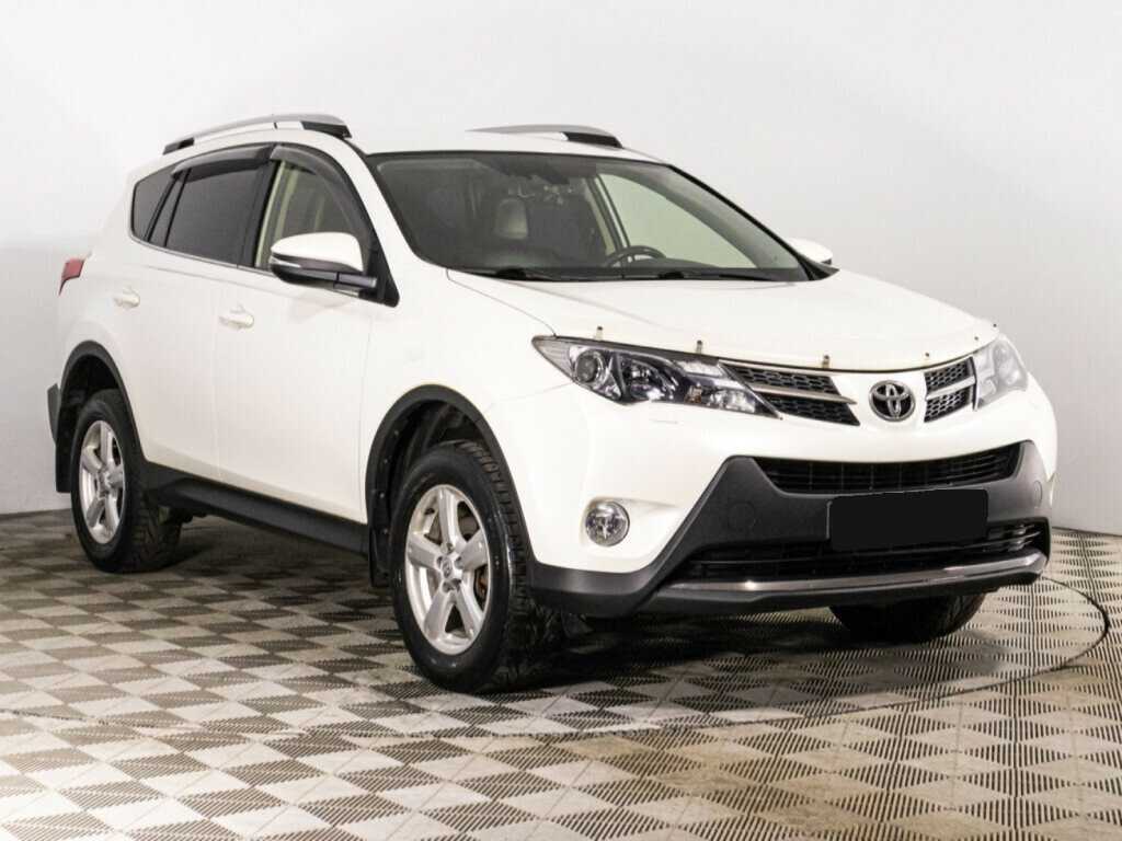 Toyota RAV4 2013 года с пробегом. Фото: #2