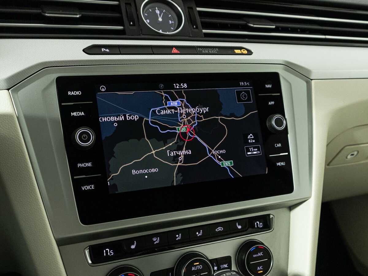 Volkswagen Passat 2018 года с пробегом. Фото: #18