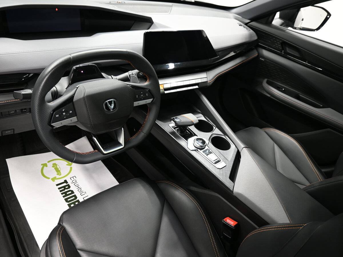 Changan UNI-V 2023 года с пробегом. Фото: #7