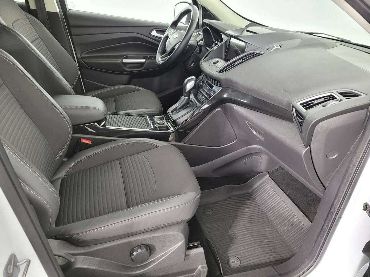 Ford Kuga 2018 года с пробегом. Фото: #13