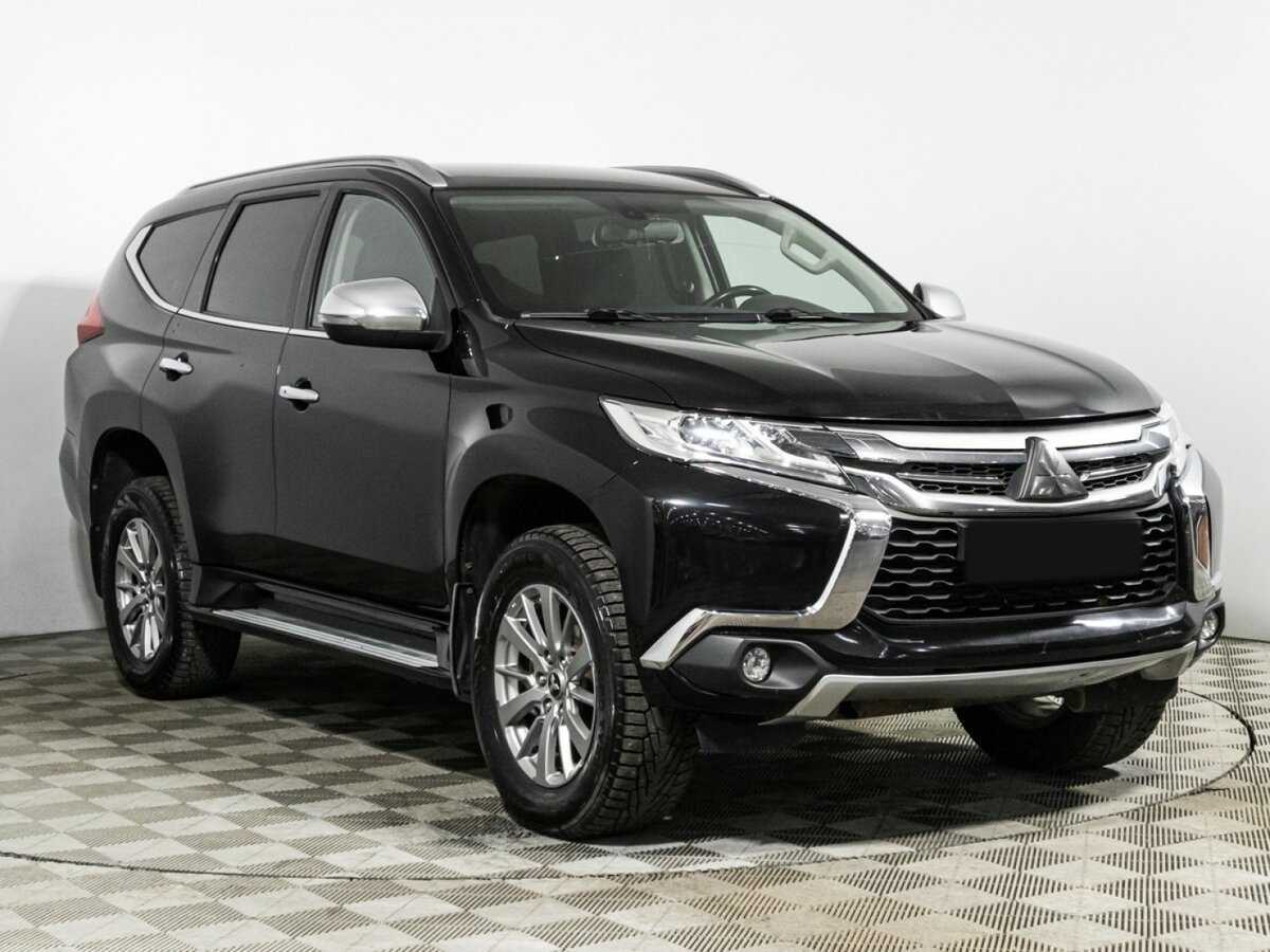 Mitsubishi Pajero Sport 2018 года с пробегом. Фото: #2