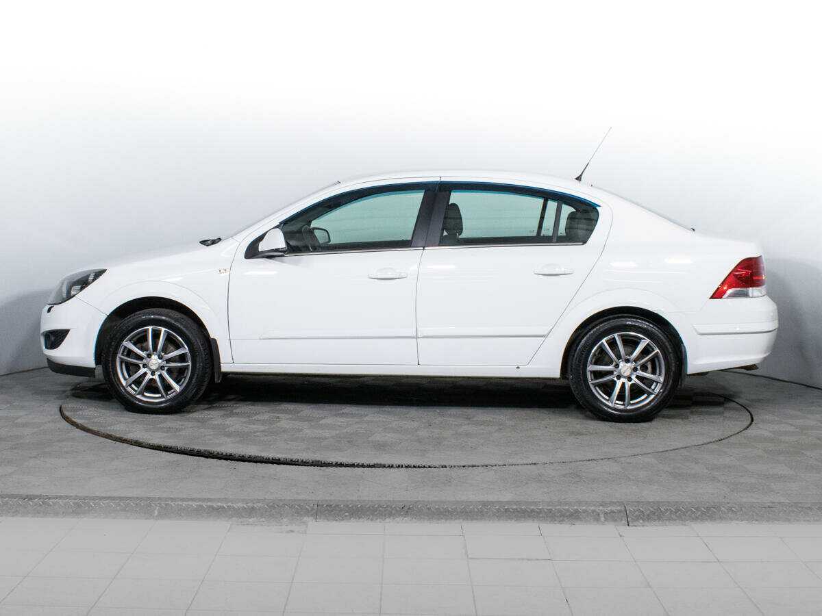 Opel Astra 2014 года с пробегом. Фото: #7