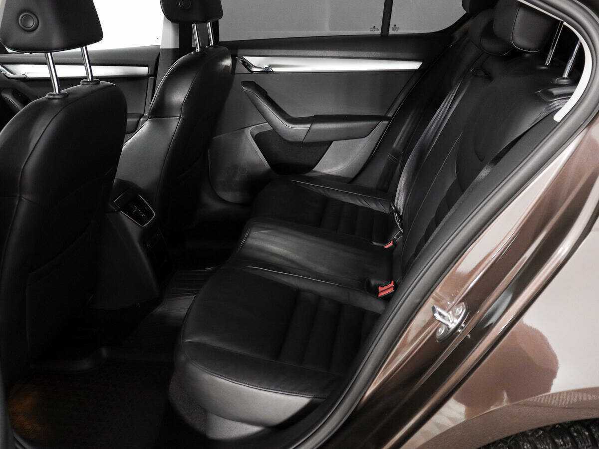 Skoda Octavia 2013 года с пробегом. Фото: #9