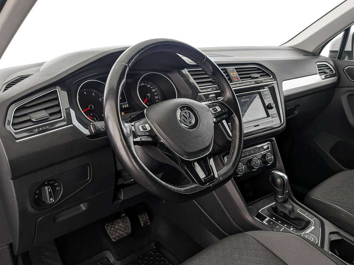 Volkswagen Tiguan 2018 года с пробегом. Фото: #10