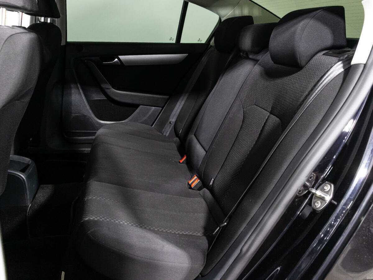 Volkswagen Passat 2013 года с пробегом. Фото: #9