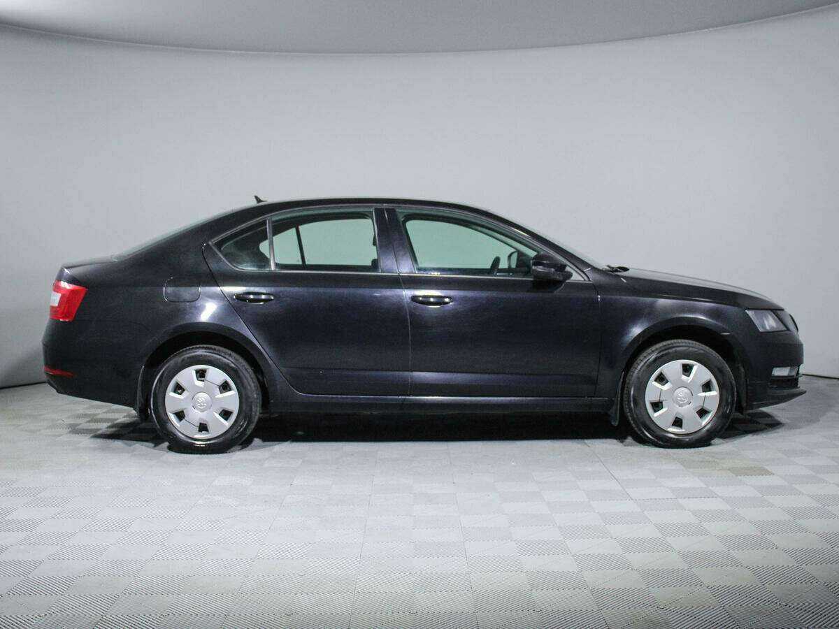 Skoda Octavia 2018 года с пробегом. Фото: #3