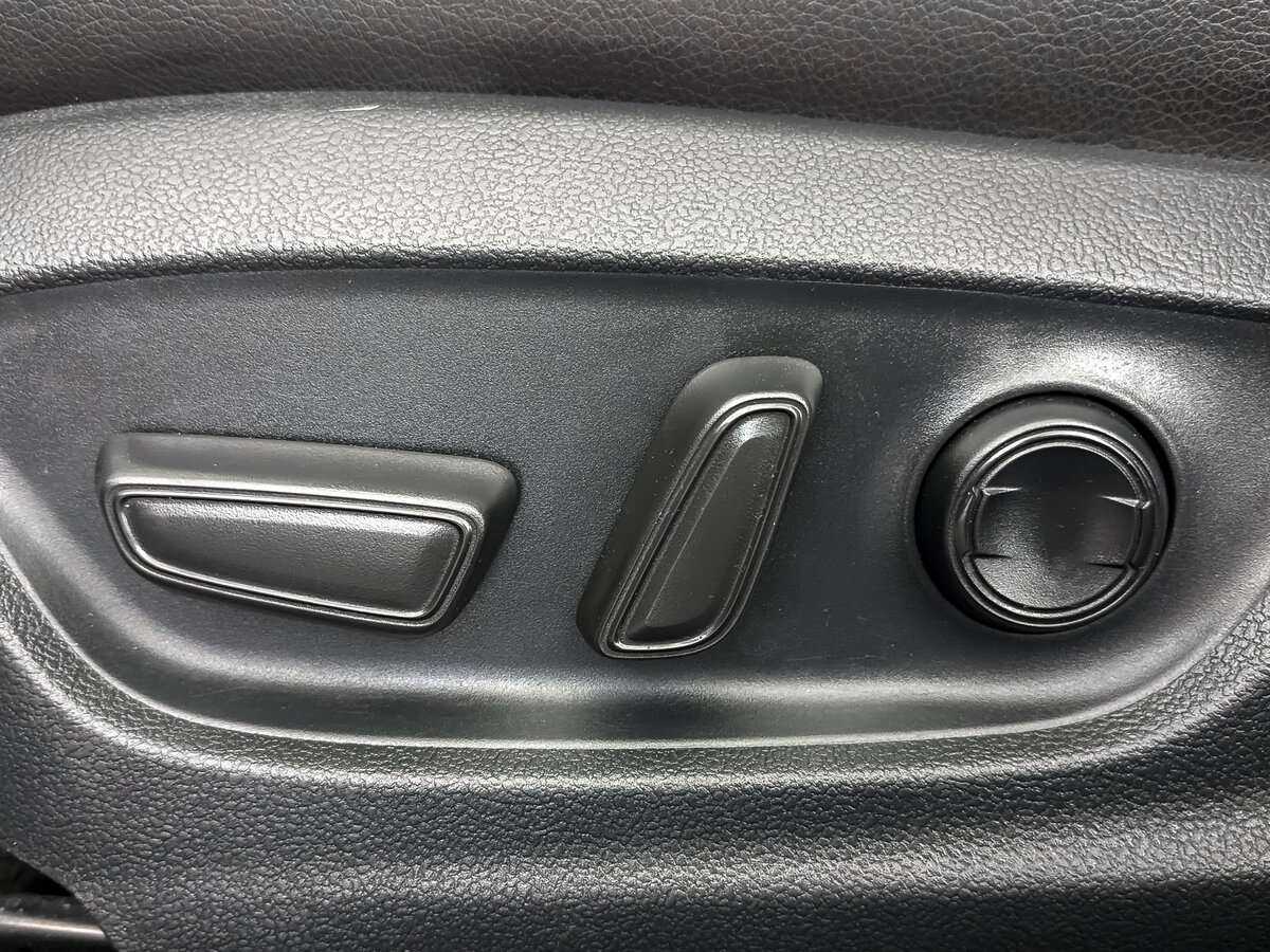 Toyota Camry 2019 года с пробегом. Фото: #15