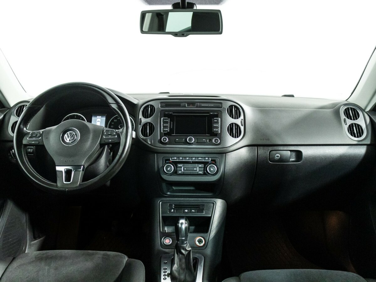 Volkswagen Tiguan 2012 года с пробегом. Фото: #12