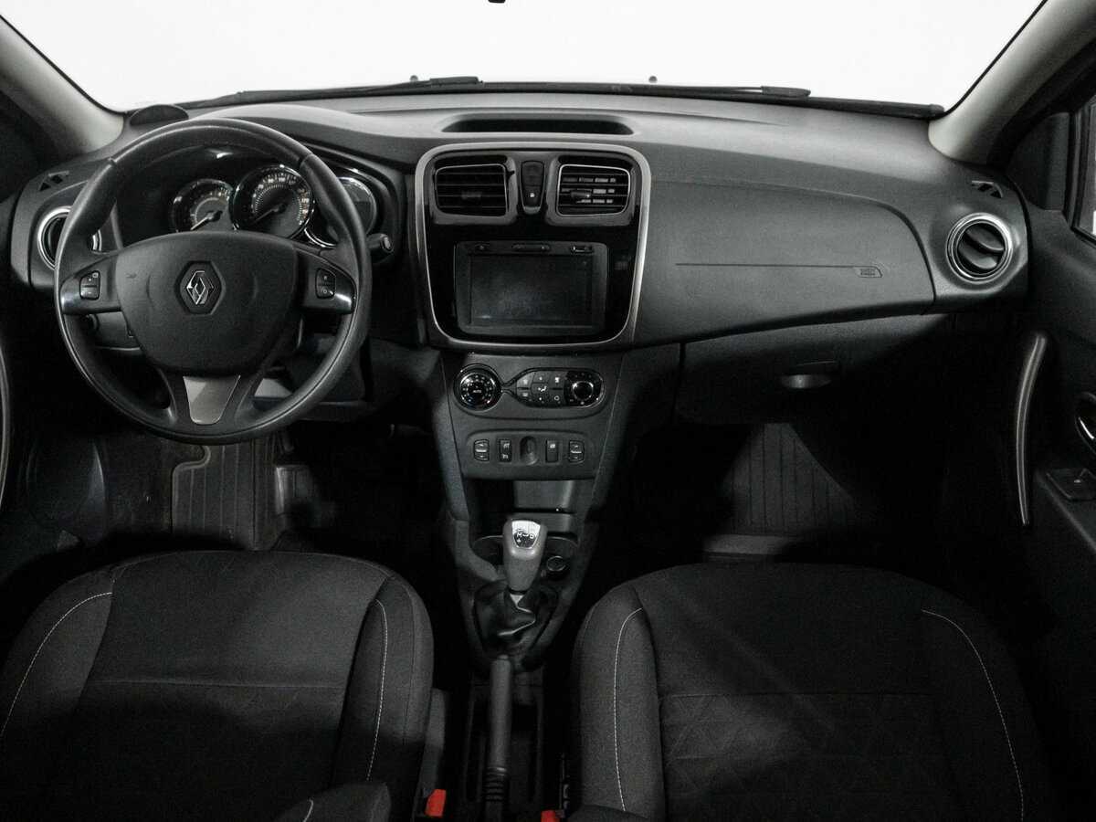 Renault Sandero 2015 года с пробегом. Фото: #12