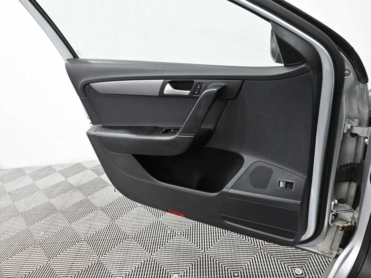 Volkswagen Passat 2014 года с пробегом. Фото: #8