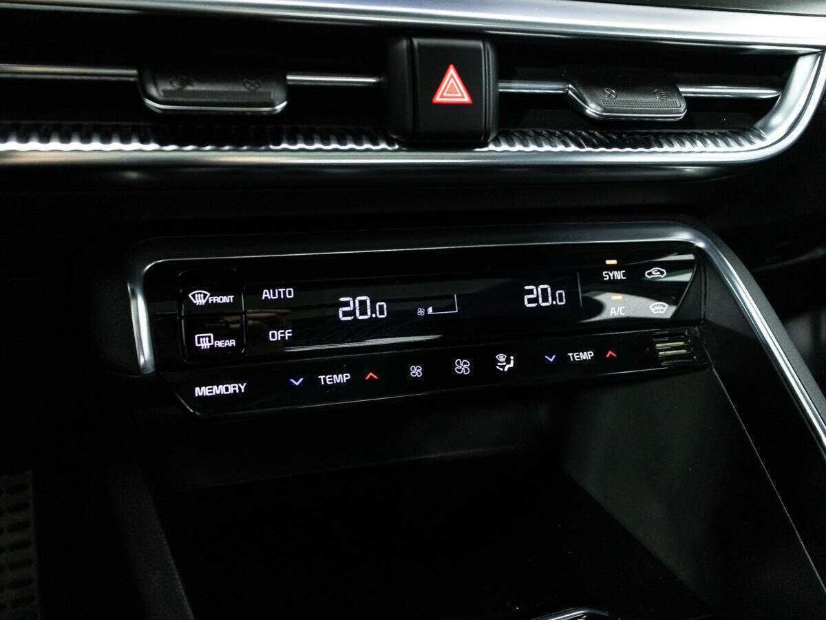 Kia K5 2020 года с пробегом. Фото: #22