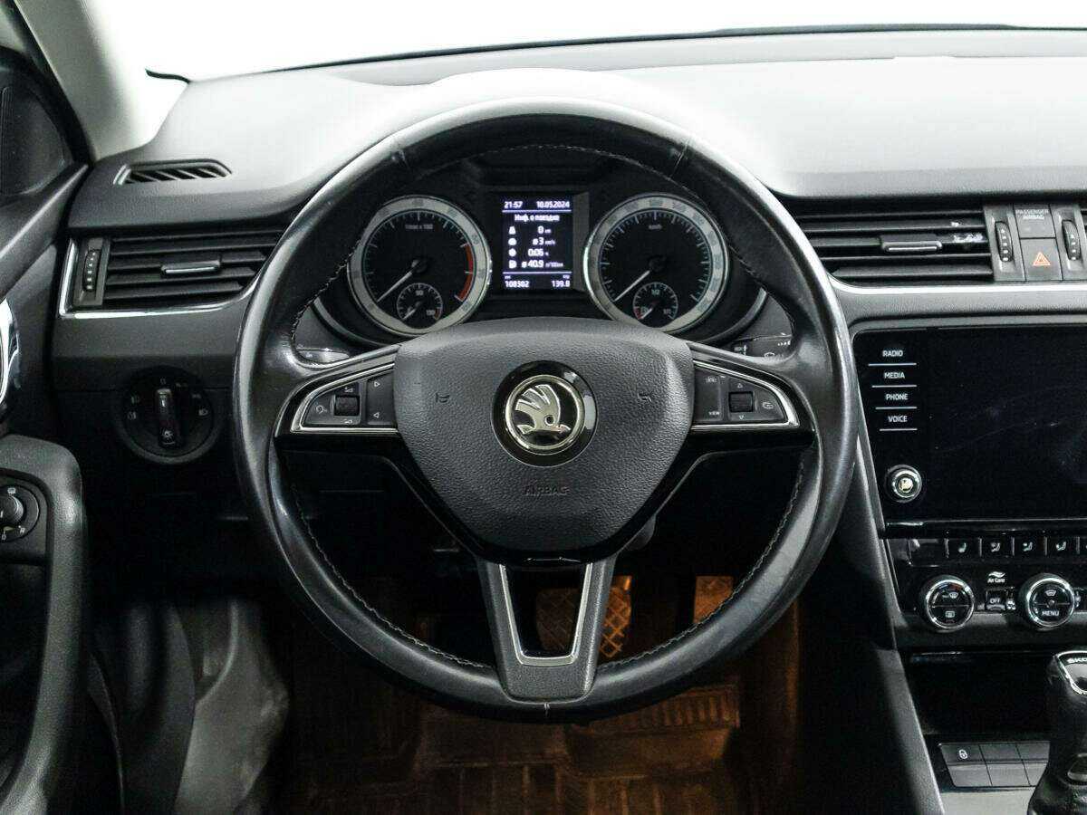 Skoda Octavia 2019 года с пробегом. Фото: #16