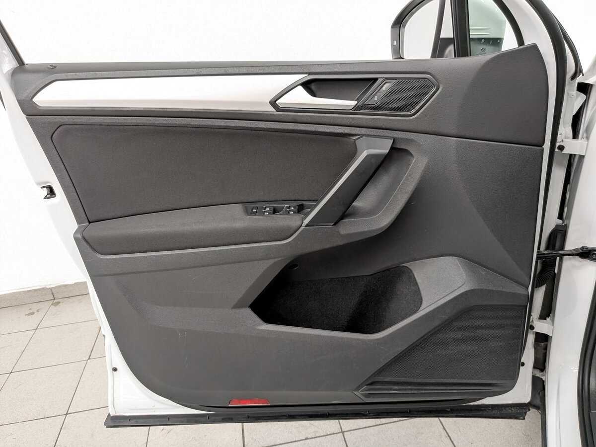 Volkswagen Tiguan 2021 года с пробегом. Фото: #18