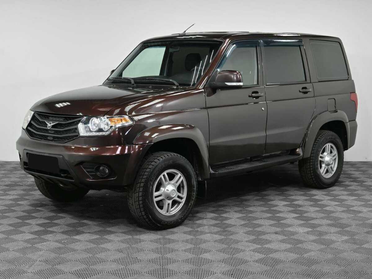 УАЗ Patriot 2015 года с пробегом. Посмотреть фото