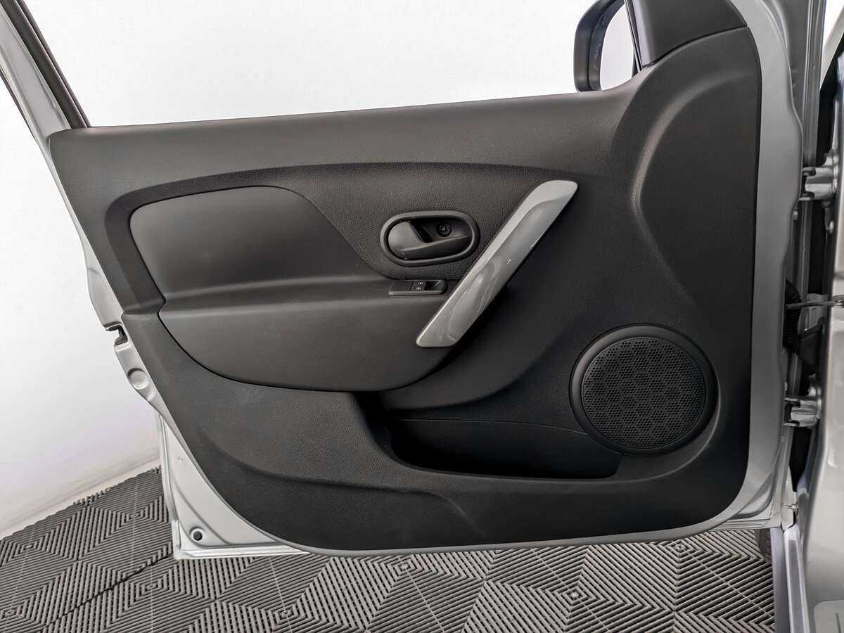 Renault Sandero 2021 года с пробегом. Фото: #18