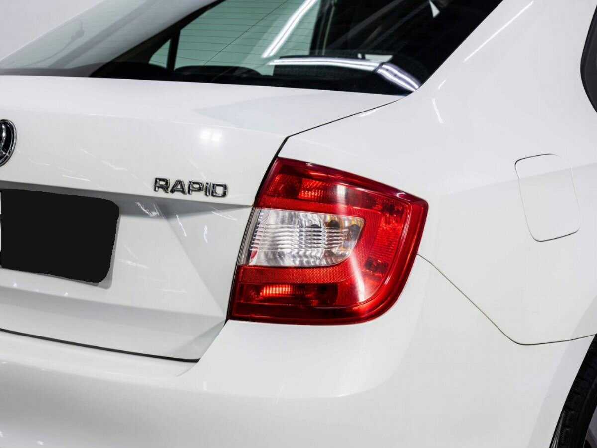 Skoda Rapid 2015 года с пробегом. Фото: #21