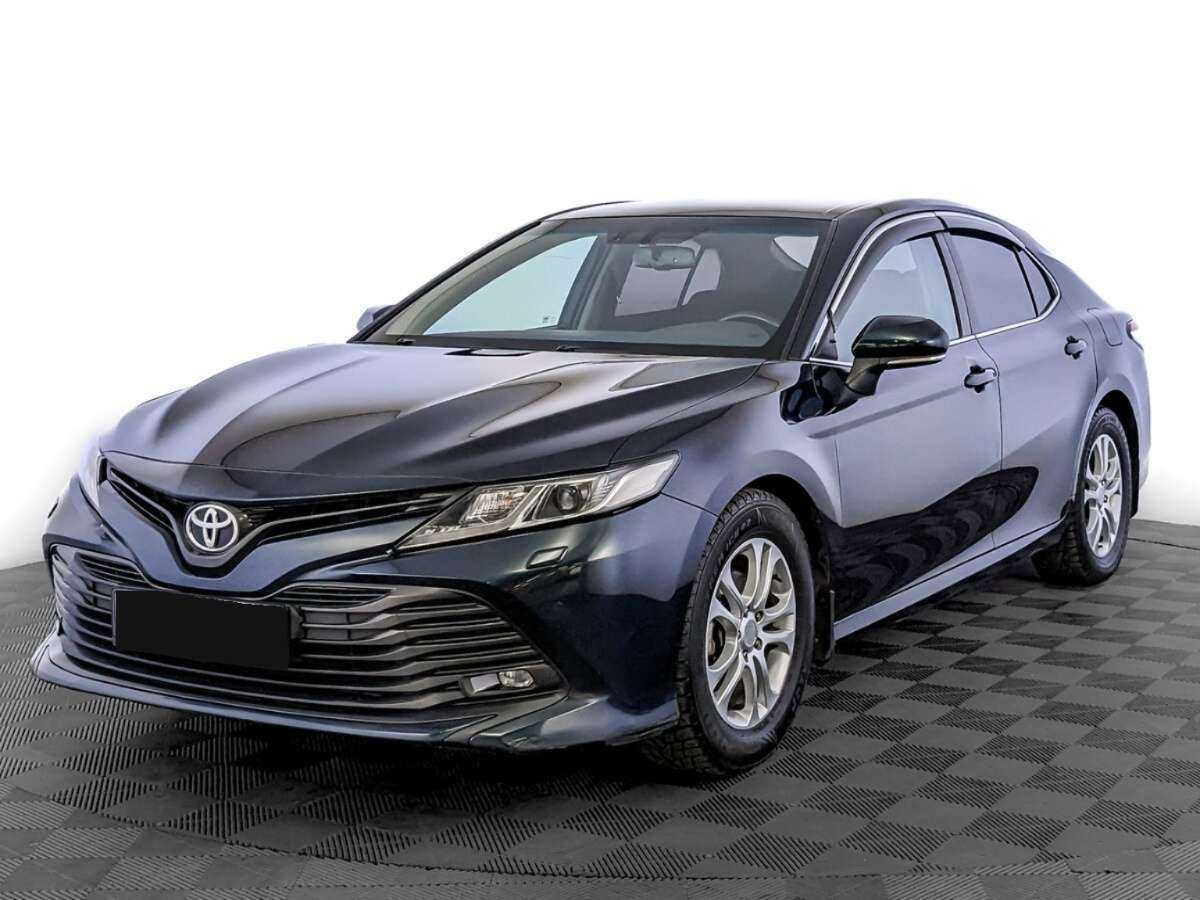 Toyota Camry 2020 года с пробегом. Посмотреть фото