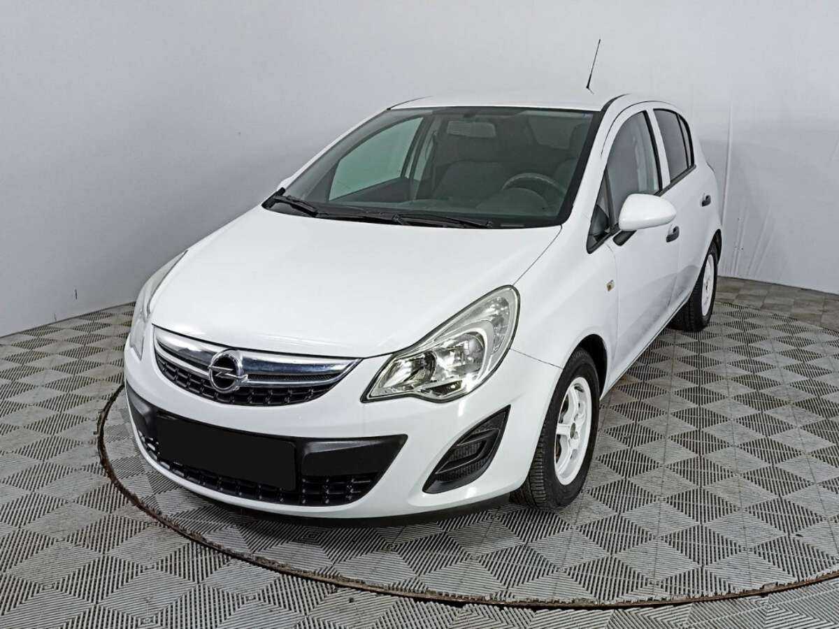 Opel Corsa 2013 года с пробегом. Посмотреть фото