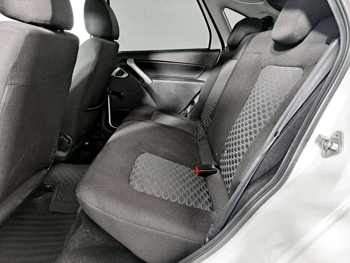 Lada (ВАЗ) Granta 2021 года с пробегом. Фото: #11