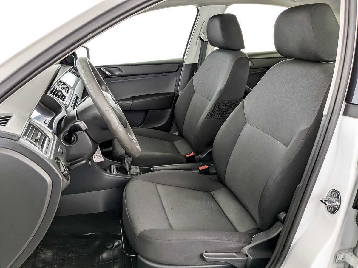 Skoda Rapid 2017 года с пробегом. Фото: #19