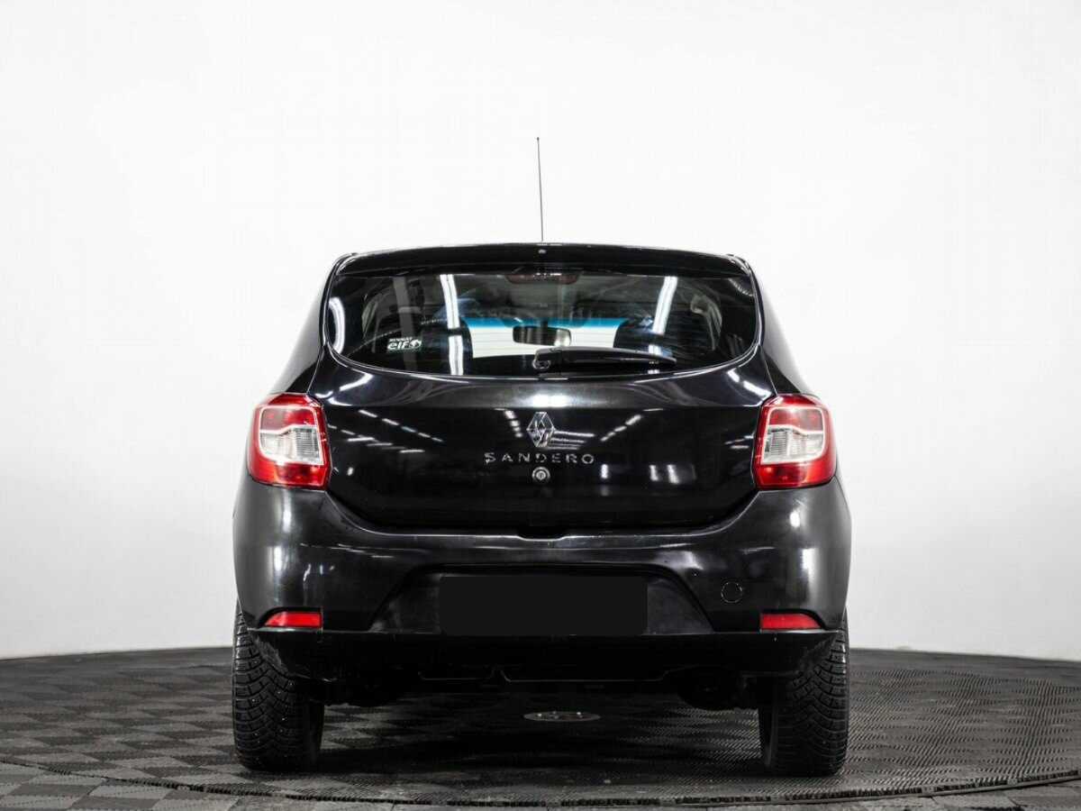 Renault Sandero 2016 года с пробегом. Фото: #2