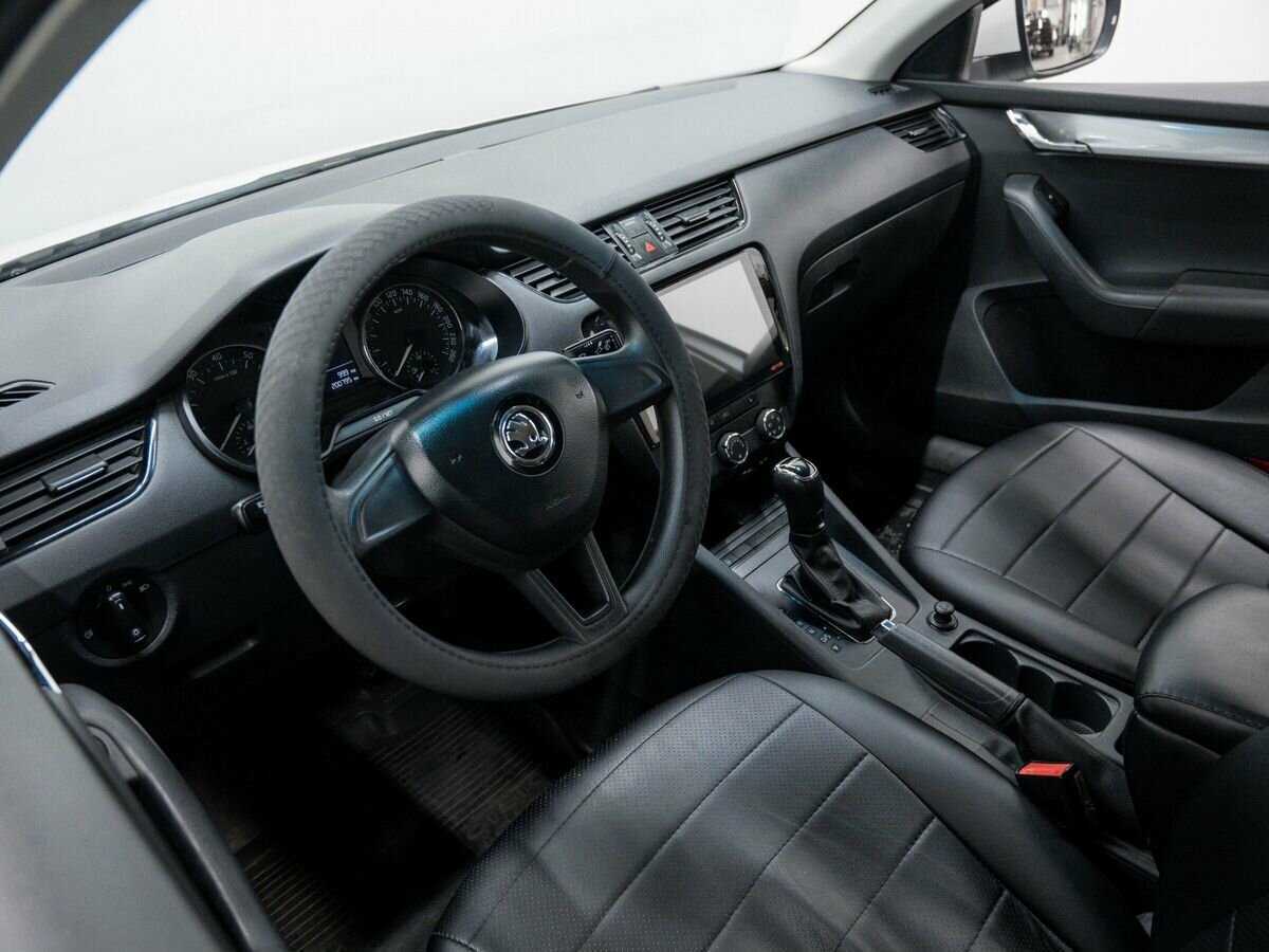 Skoda Octavia 2017 года с пробегом. Фото: #12