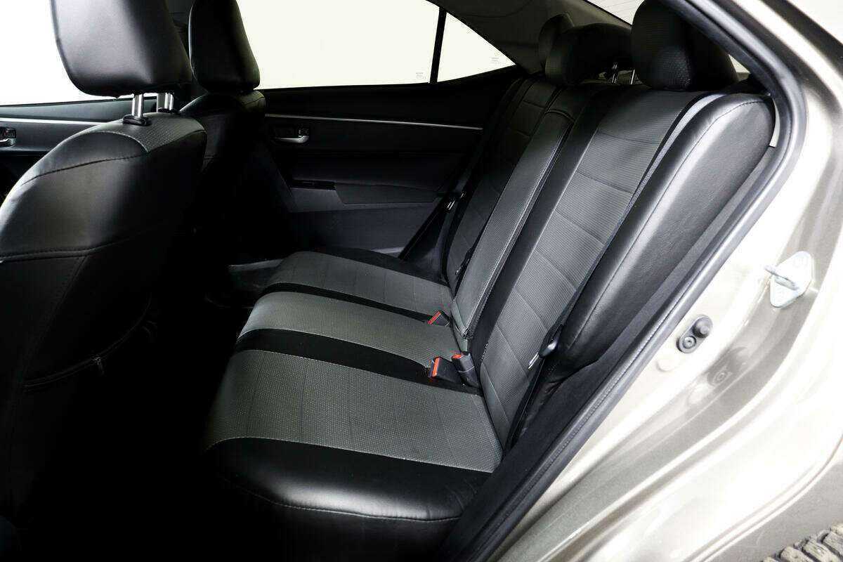 Toyota Corolla 2017 года с пробегом. Фото: #11