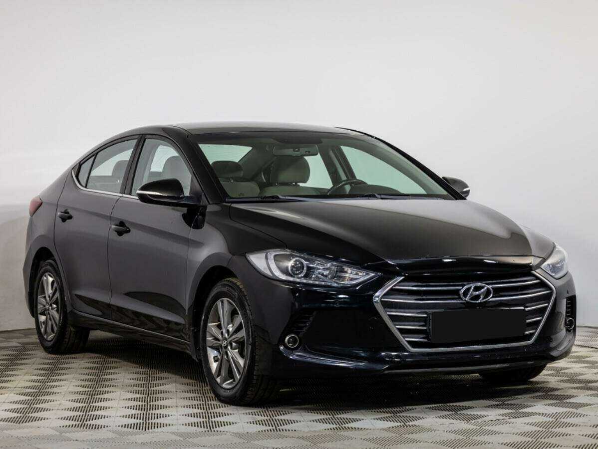 Hyundai Elantra 2018 года с пробегом. Фото: #1