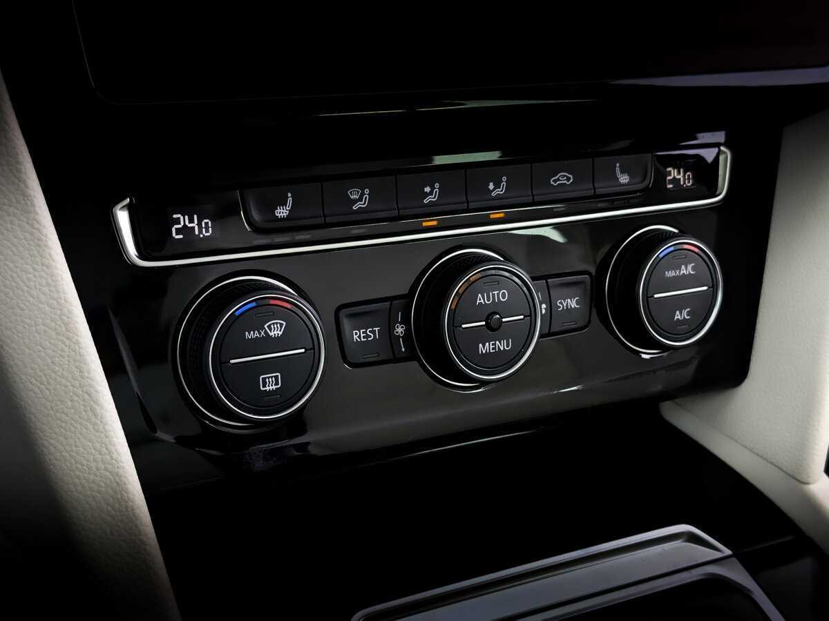 Volkswagen Passat 2017 года с пробегом. Фото: #24