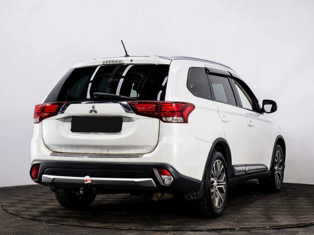 Mitsubishi Outlander 2015 года с пробегом. Фото: #5