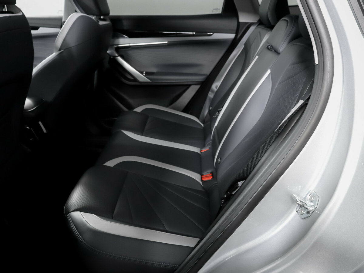 Geely Atlas 2023 года с пробегом. Фото: #9