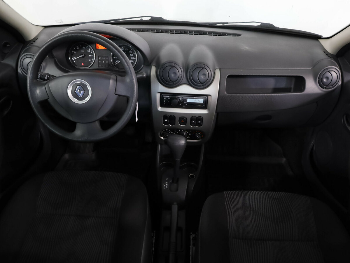 Renault Logan 2015 года с пробегом. Фото: #6