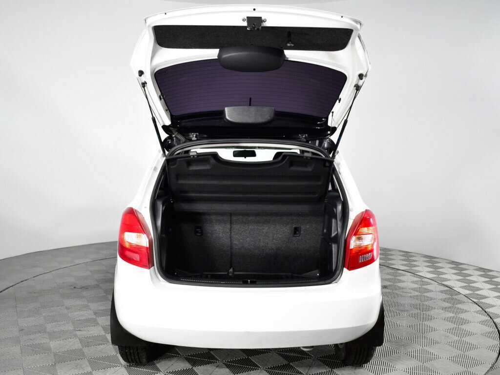 Skoda Fabia 2013 года с пробегом. Фото: #13