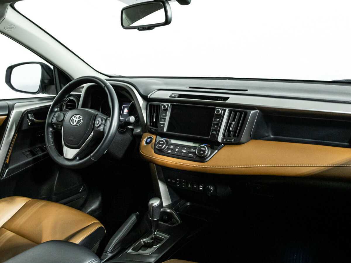 Toyota RAV4 2019 года с пробегом. Фото: #8