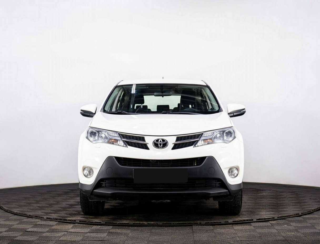 Toyota RAV4 2013 года с пробегом. Фото: #1