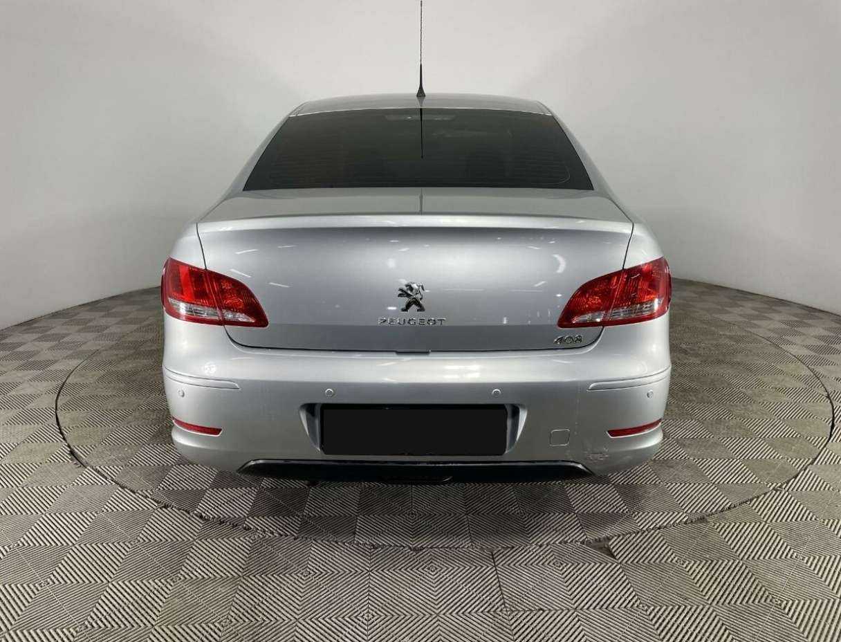 Peugeot 408 2016 года с пробегом. Фото: #2