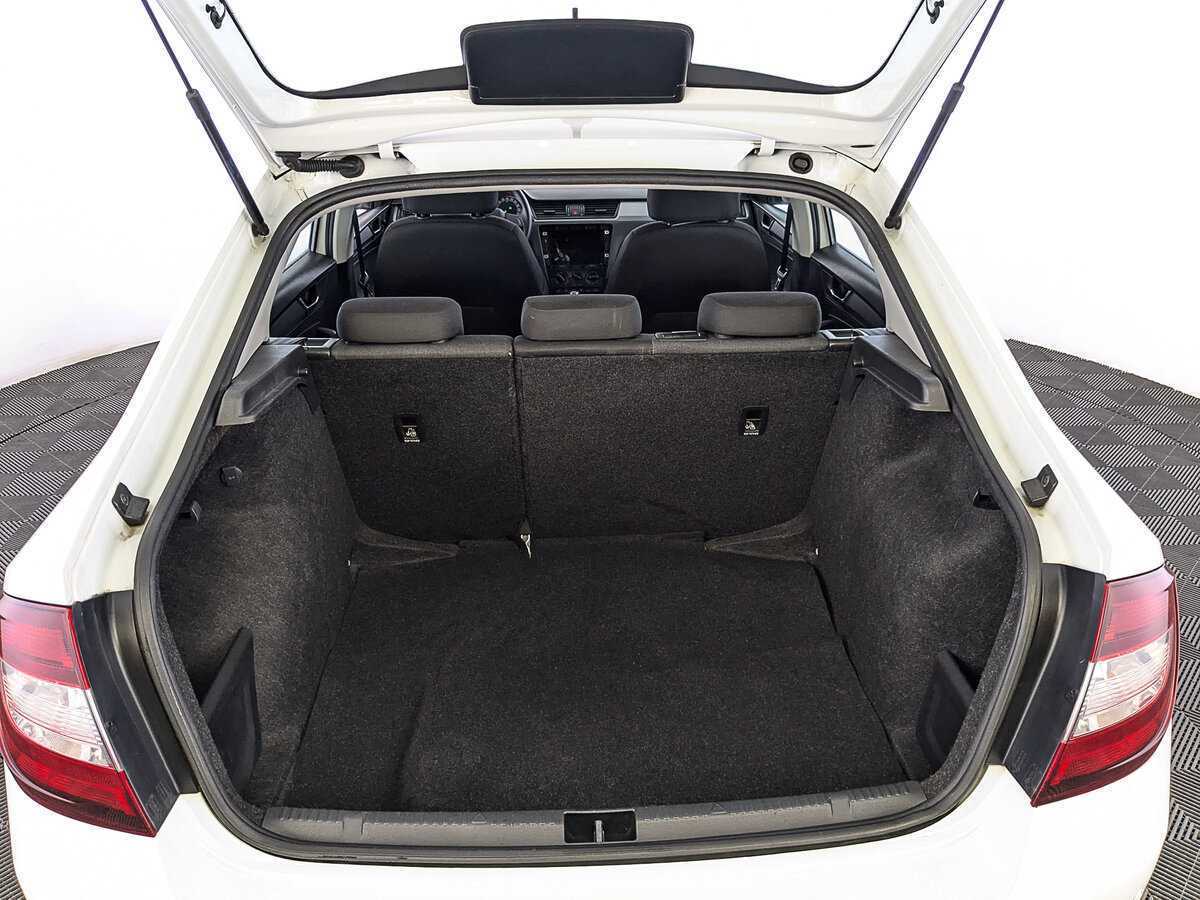 Skoda Rapid 2019 года с пробегом. Фото: #9