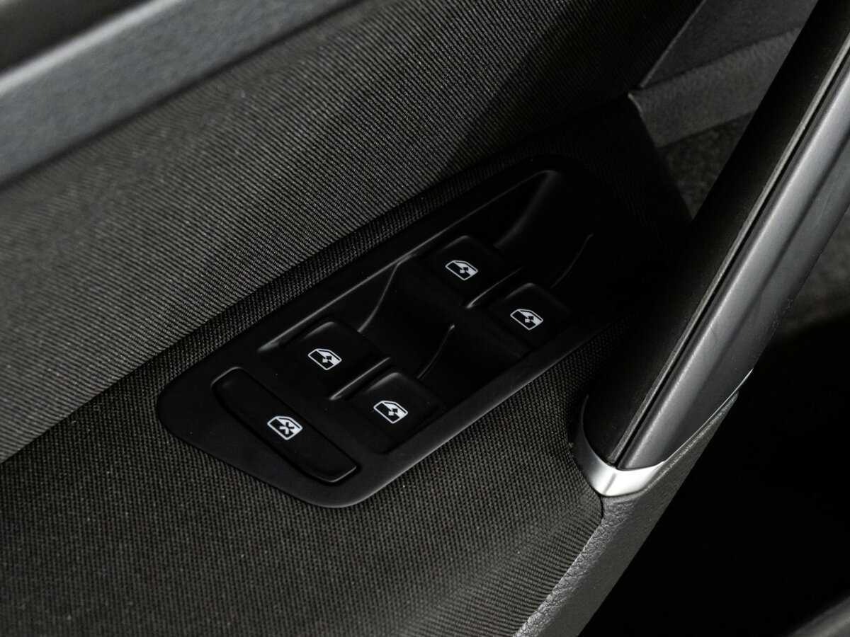 Volkswagen Golf 2018 года с пробегом. Фото: #15