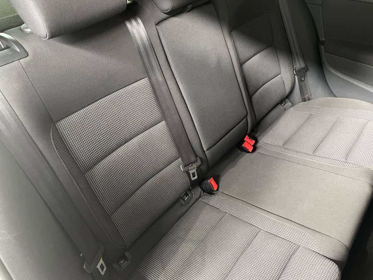 Volkswagen Golf 2012 года с пробегом. Фото: #18