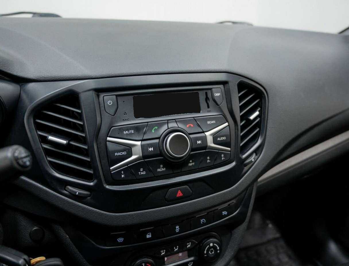 Lada (ВАЗ) Vesta 2015 года с пробегом. Фото: #20