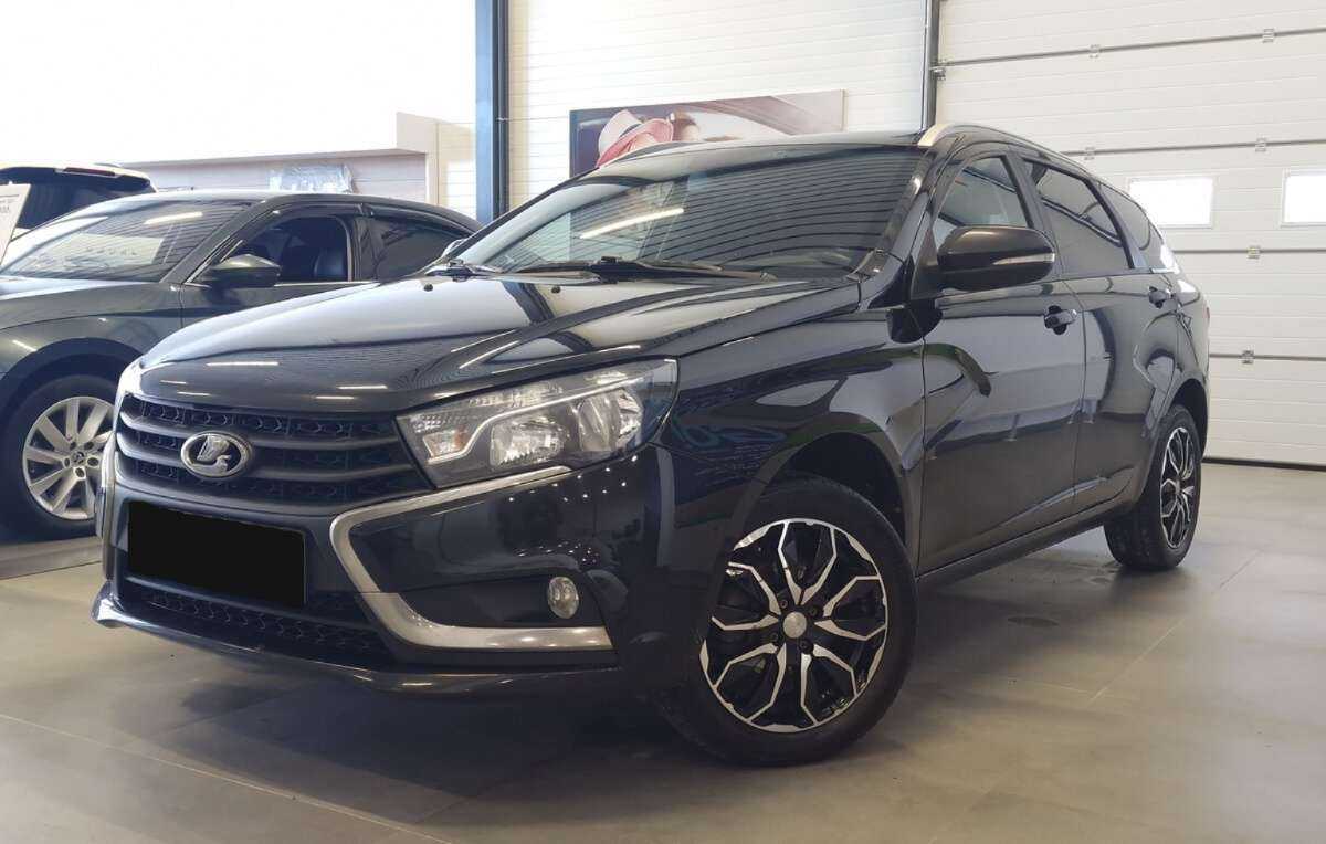 Lada (ВАЗ) Vesta 2020 года с пробегом. Посмотреть фото