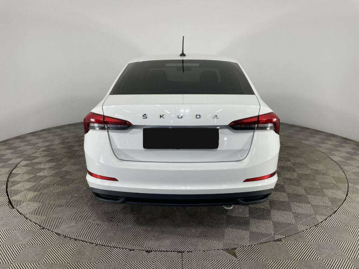 Skoda Rapid 2021 года с пробегом. Фото: #2