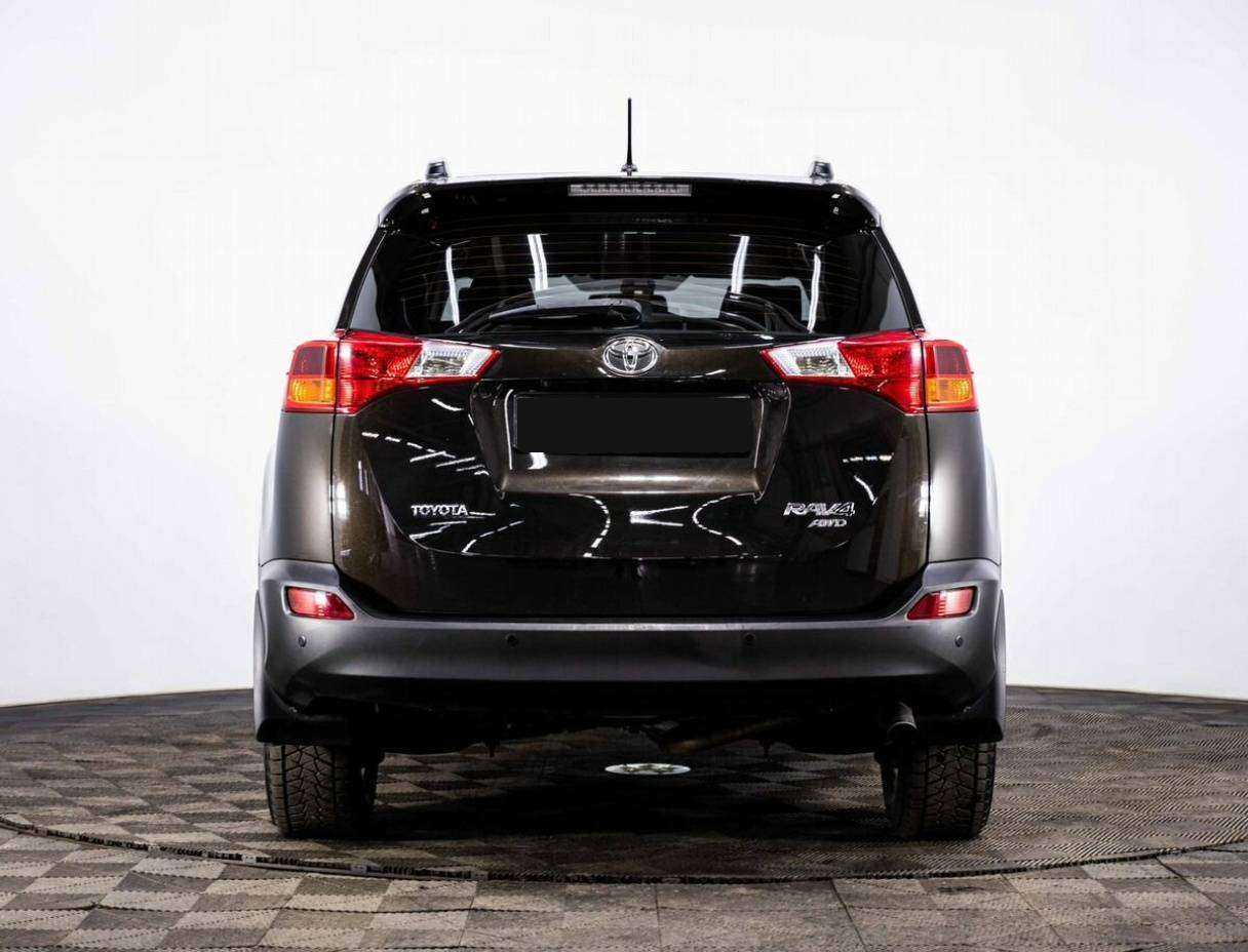 Toyota RAV4 2014 года с пробегом. Фото: #4
