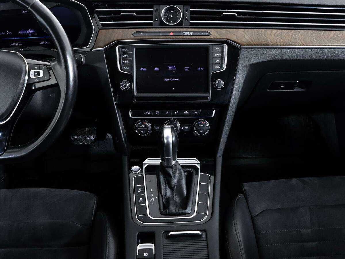 Volkswagen Passat 2016 года с пробегом. Фото: #12