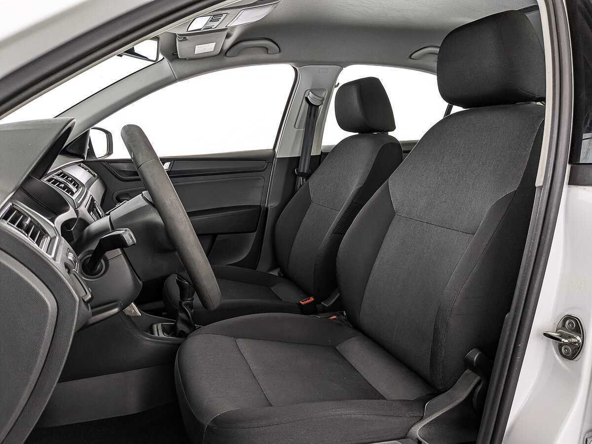 Skoda Rapid 2017 года с пробегом. Фото: #18